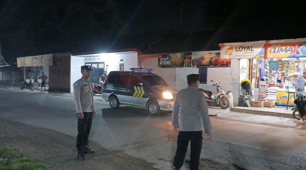 Personel Polsek Muara Satu Patroli Antisipasi Gangguan Kamtibmas
