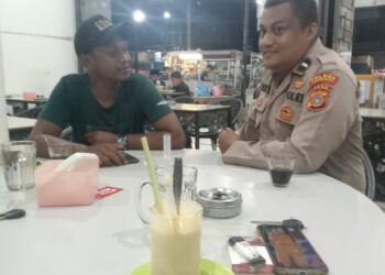 Patroli Dialogis Polsek Syamtalira Bayu: Sampaikan Pesan Pilkada Damai kepada Warga