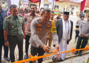 Kapolres Lhokseumawe Pimpin Upacara Pengukuhan Satuan Pamobvit, Momentum Peresmian Kantor Ditandai Pemotongan Pita