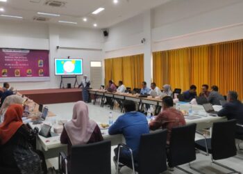 Fisipol Gelar Bedah Proposal Penelitian dan Pengabdian