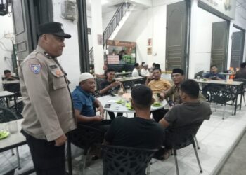 Patroli Dialogis Polsek Syamtalira Bayu, Cegah Gangguan Kamtibmas di Lokasi Keramaian