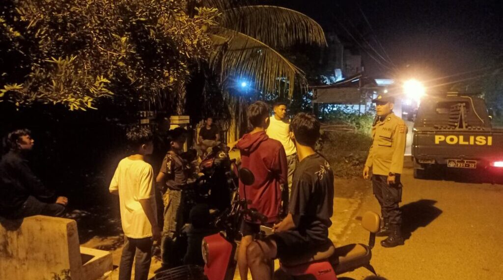 Patroli Malam Polsek Muara Dua Perkuat Keamanan di Wilayah Rawan