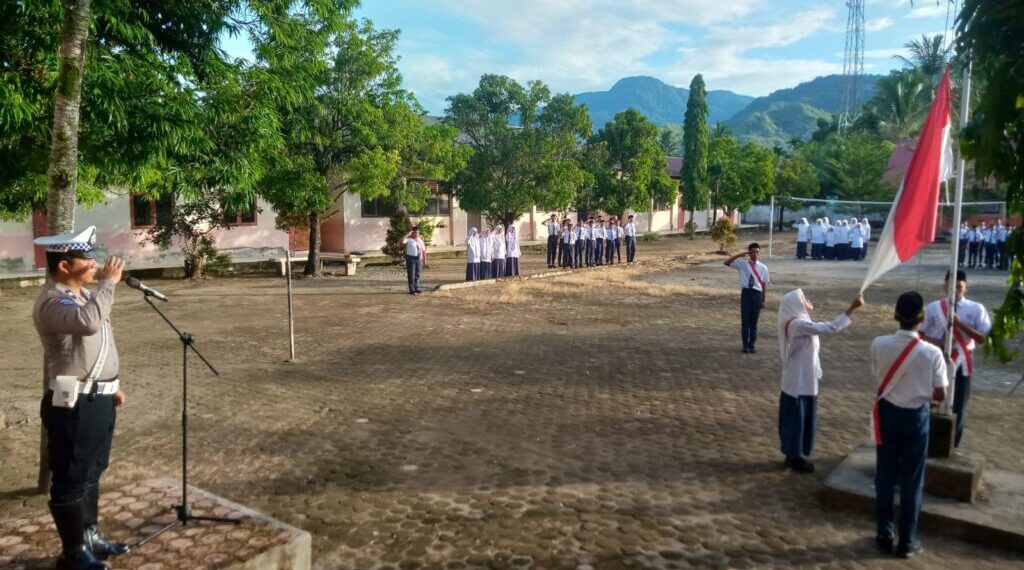 Program Polisi Saweu Sikula, Satlantas Polres Aceh Selatan Berikan Edukasi Keselamatan Lalu Lintas