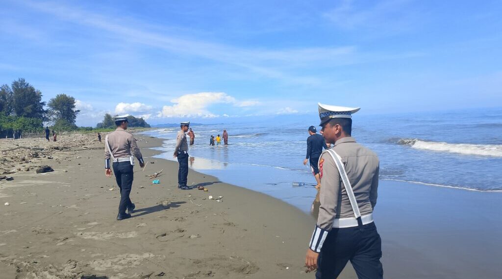 Antisipasi Kemacetan dan Gangguan Kamtibmas, Polres Pidie Jaya Gencarkan Patroli Wisata