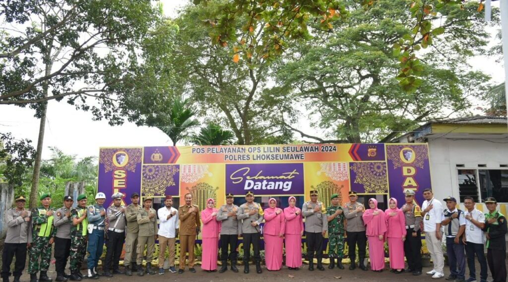 Kapolres Lhokseumawe dan Ketua Bhayangkari Kunjungi Pos Pelayanan dan Pengamanan Ops Lilin 2024