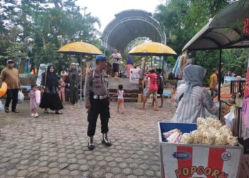 Polsek Blang Mangat Lakukan Patroli di Waterboom Mangat Ceria