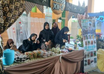 SMAN 14 Iskandar Muda Gelar Pameran P5