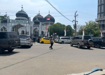 Polwan Satlantas Polres Lhokseumawe Gelar Patroli dan Strong Point Sholat Jumat