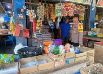 Polsek Syamtalira Bayu Pantau Distribusi Sembako, Pastikan Harga Stabil