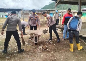 Polri di Aceh Tengah Gotong Royong Serentak, 13 Titik Fasilitas Umum Dibersihkan